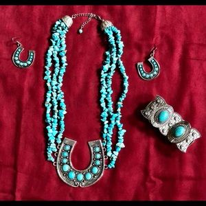 High quality costume turquoise jewelry set.